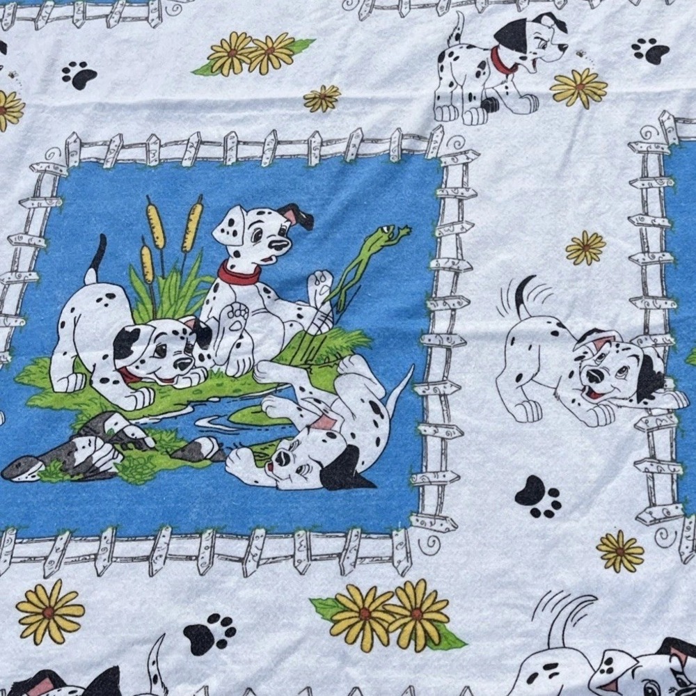 Vintage Disney 101 Dalmations Blanket Acrylic Satin Trim 84"x 69" Queen Size USA